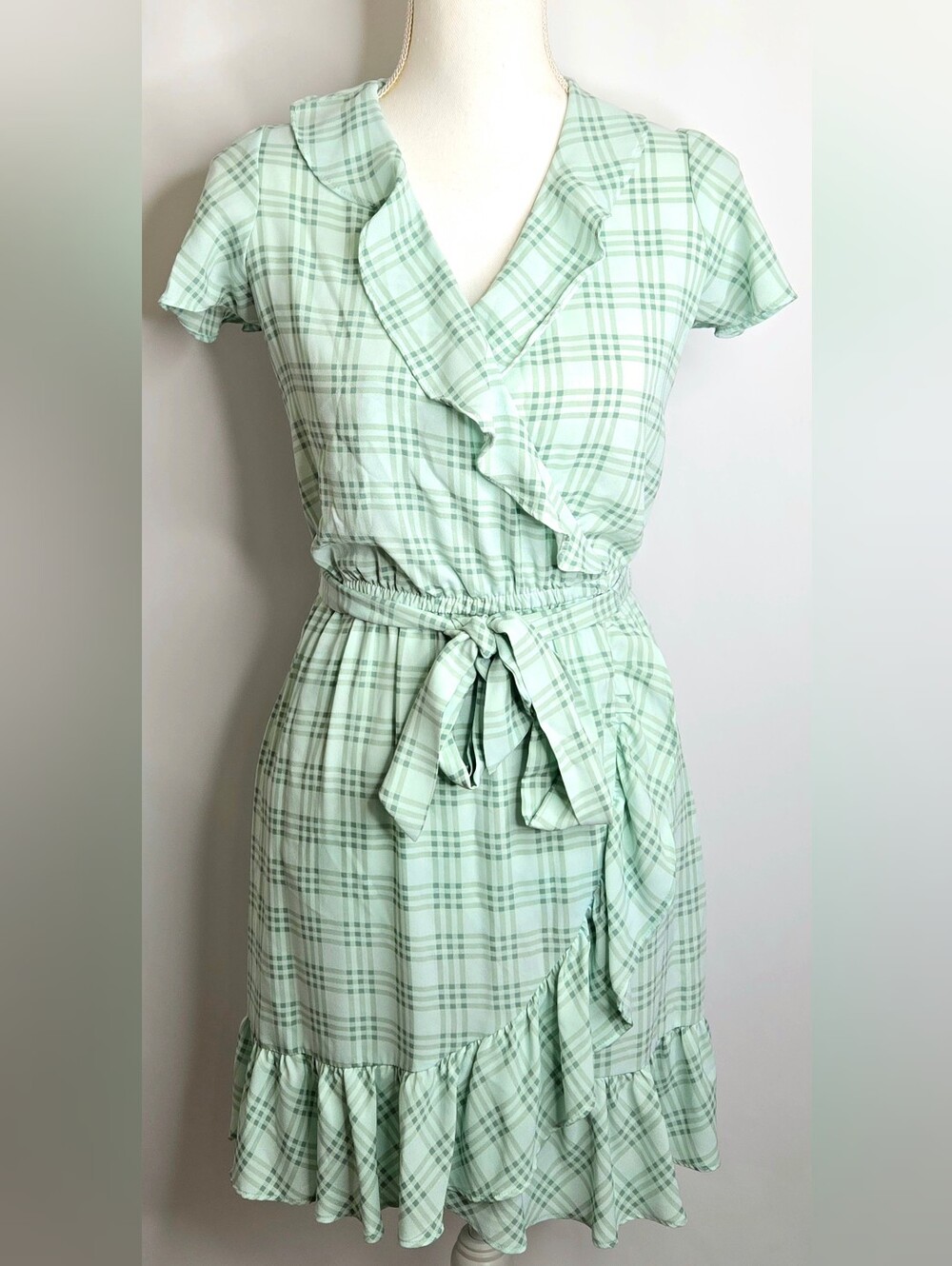 LC Lauren Conrad Mint Green Plaid Wrap Dress  Ruffle Hem Belted Lined NWOT XS